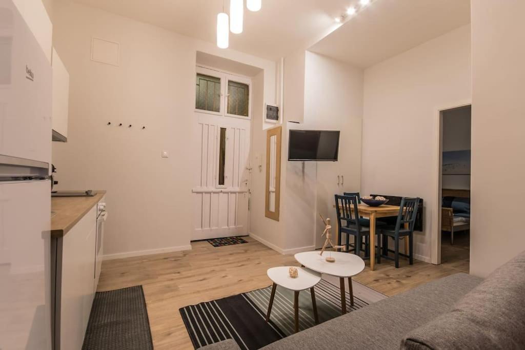 A+ Budapest Central Dob Street Apartment Exterior foto